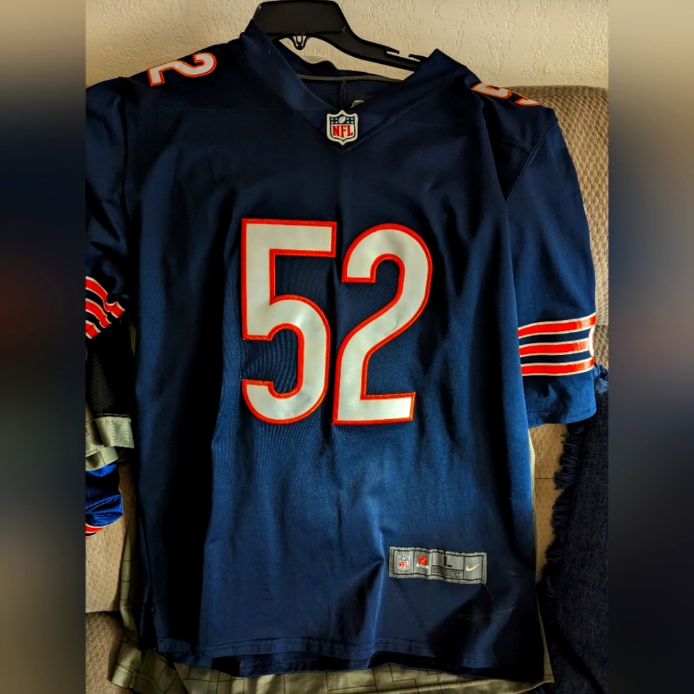 Chicago Bears jersey.  former Bear 52 Mack